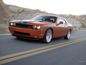 Dodge challenger SRT8 2.jpg